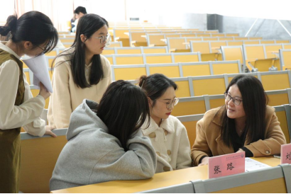 我院成功举办招聘宣讲会